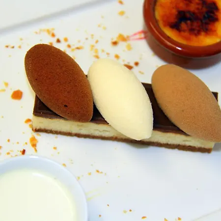 Ξενοδοχείο Logis Restaurant Le Grand Turc LʼOie