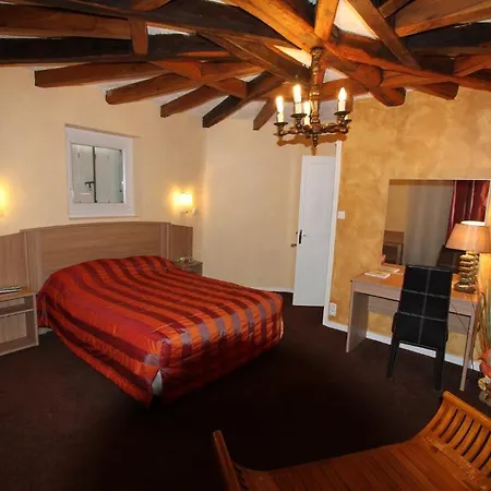 Hotel Logis Restaurant Le Grand Turc L'Oie