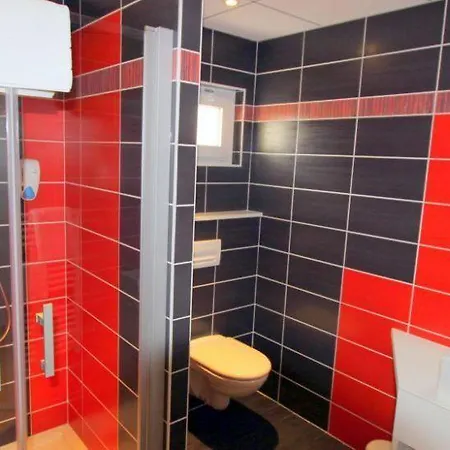 ホテル ロジ レストラン ル グラン テュルク LʼOie