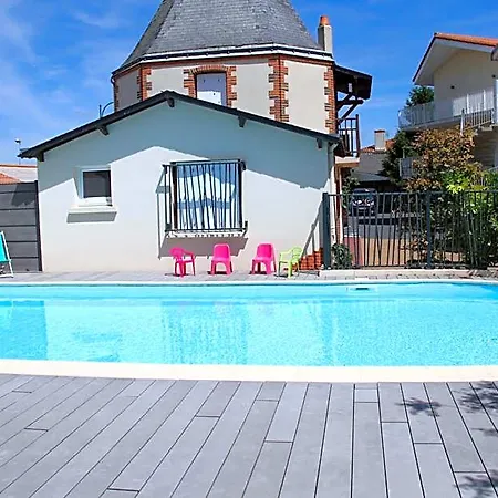 Hotel Logis Restaurant Le Grand Turc LʼOie