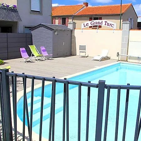 Logis Restaurant Le Grand Turc LʼOie