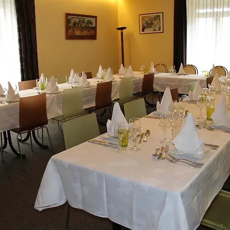 Logis Restaurant Le Grand Turc LʼOie