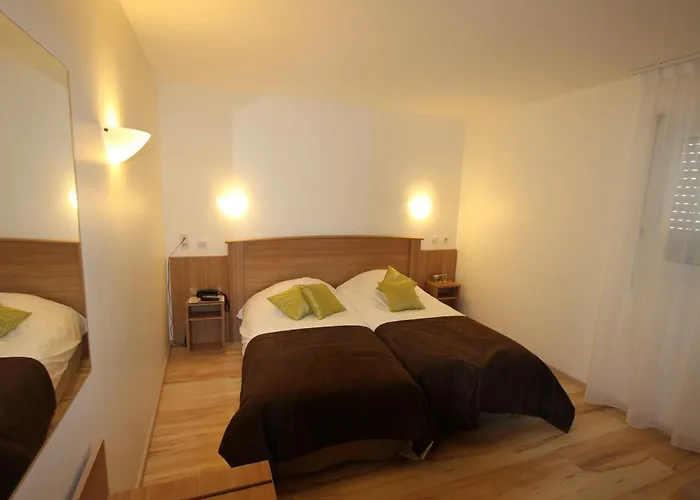 Hotel Logis Restaurant Le Grand Turc 3*