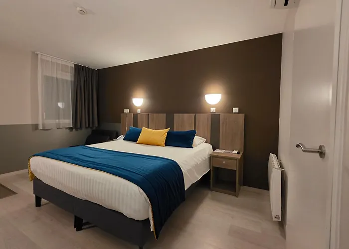 Hotel Logis Restaurant Le Grand Turc LʼOie