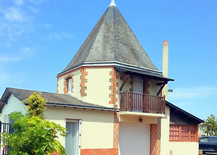 Hotel Logis Restaurant Le Grand Turc LʼOie