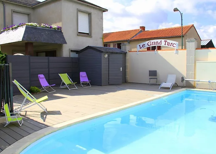 Logis Restaurant Le Grand Turc 3* LʼOie