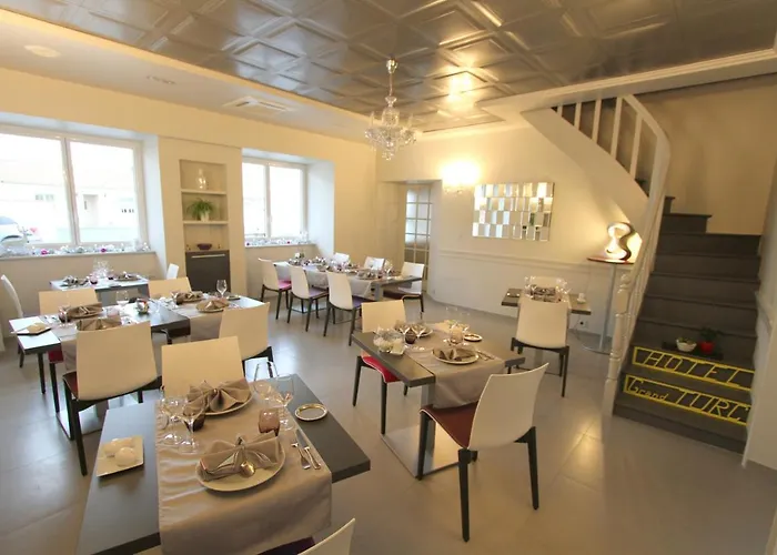 Logis Restaurant Le Grand Turc 3* LʼOie