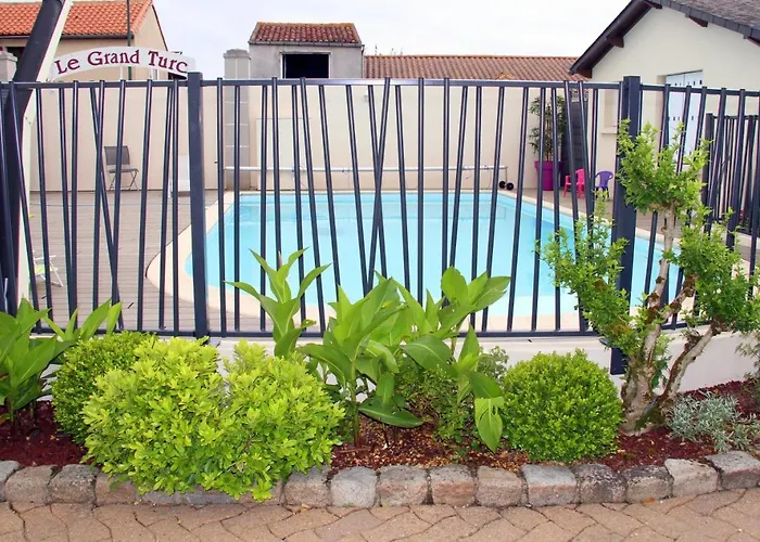 Logis Restaurant Le Grand Turc Hotel