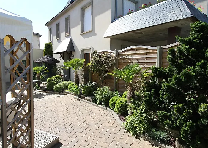 Logis Restaurant Le Grand Turc Hotel LʼOie